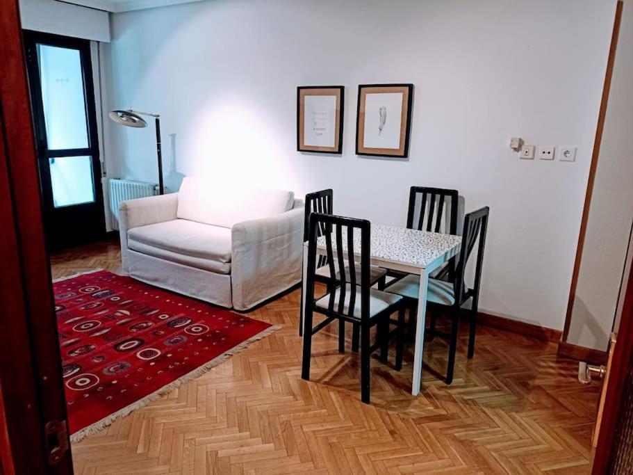 オビエドApartamento Entre Estacionesアパートメント エクステリア 写真