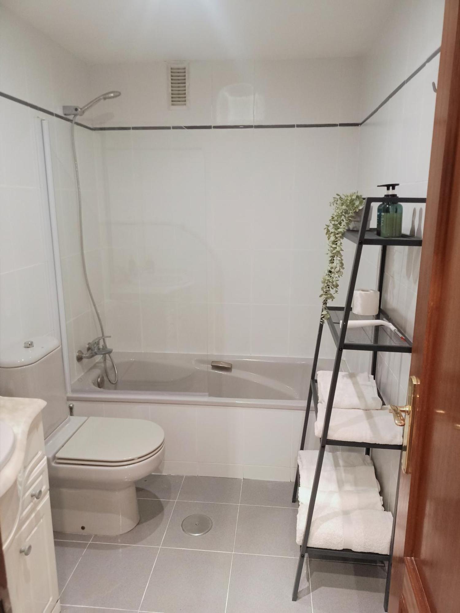 オビエドApartamento Entre Estacionesアパートメント エクステリア 写真